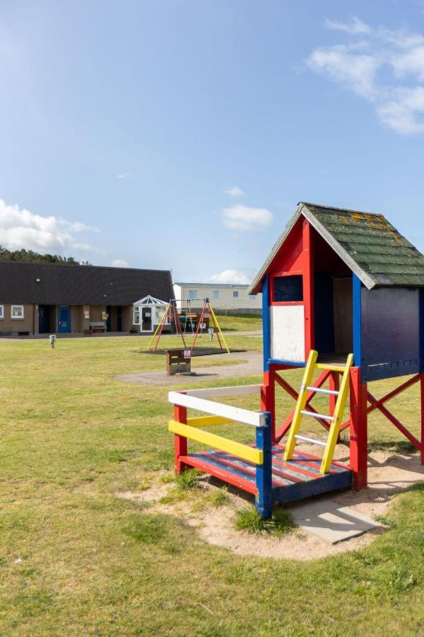 The Beach Hut, Burghead エクステリア 写真